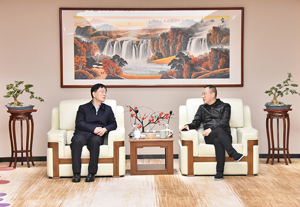 望城经开区党工委书记周剀一行光临w88win官网参观调查(图4)