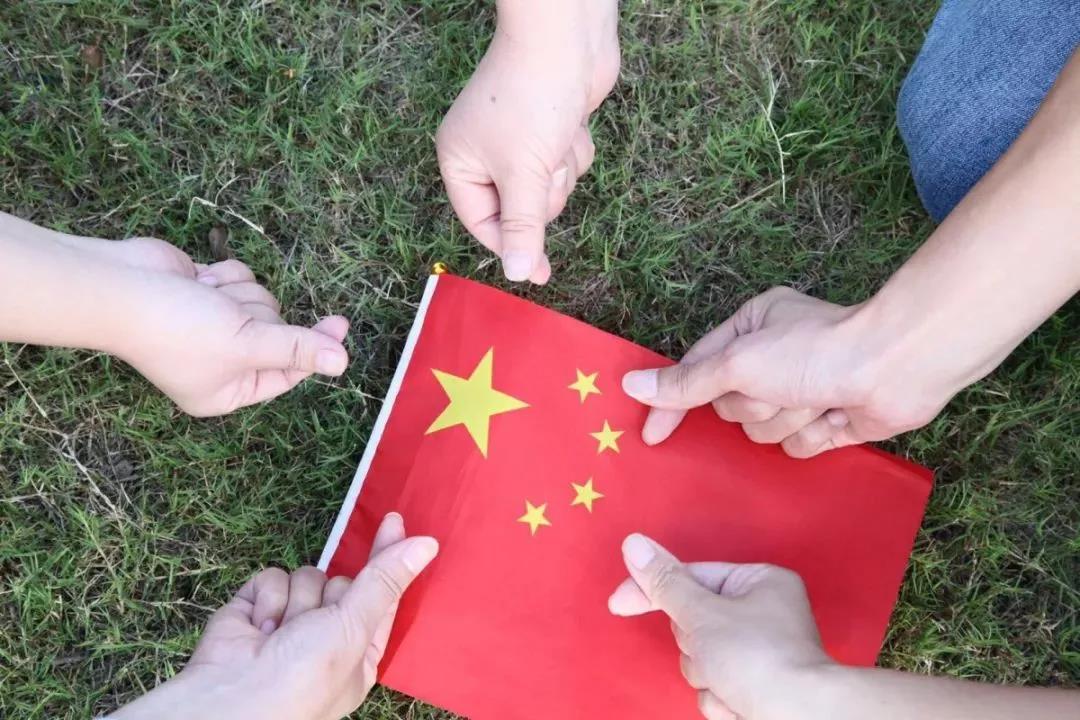 我在w88win官网，，，，，向祖国告白(图1)